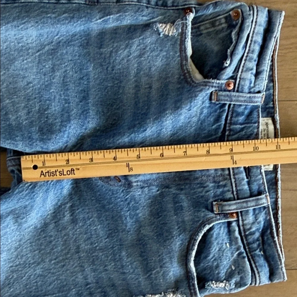 Abercrombie & Fitch The 90s Straight Ultra High Rise Jeans Size 24 Busted Knee